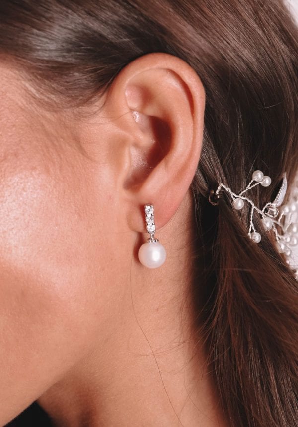 Vinka Design Bridal Accessories - Bridal Earrings - Zara - available from Vinka Design Auckland bridal store. Large pearl drop