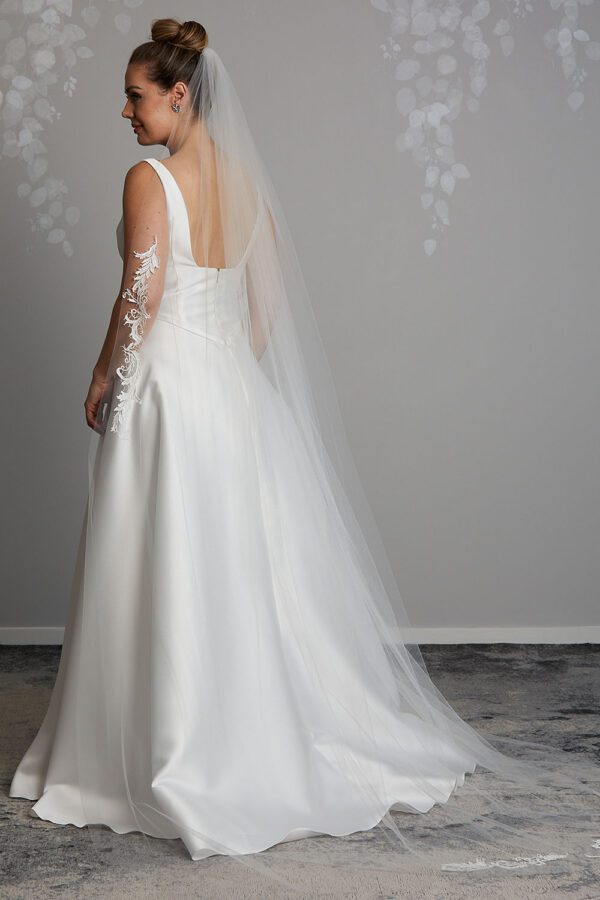 Vinka Design Bridal Accessories - Bridal veil - Elisa - custom made veil available from Vinka Design Auckland bridal store.