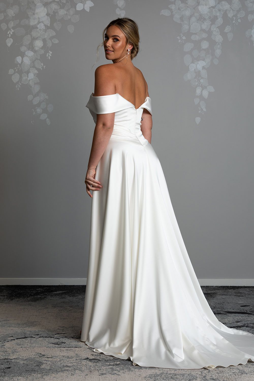 Jane Wedding Dress by Vinka Design 7