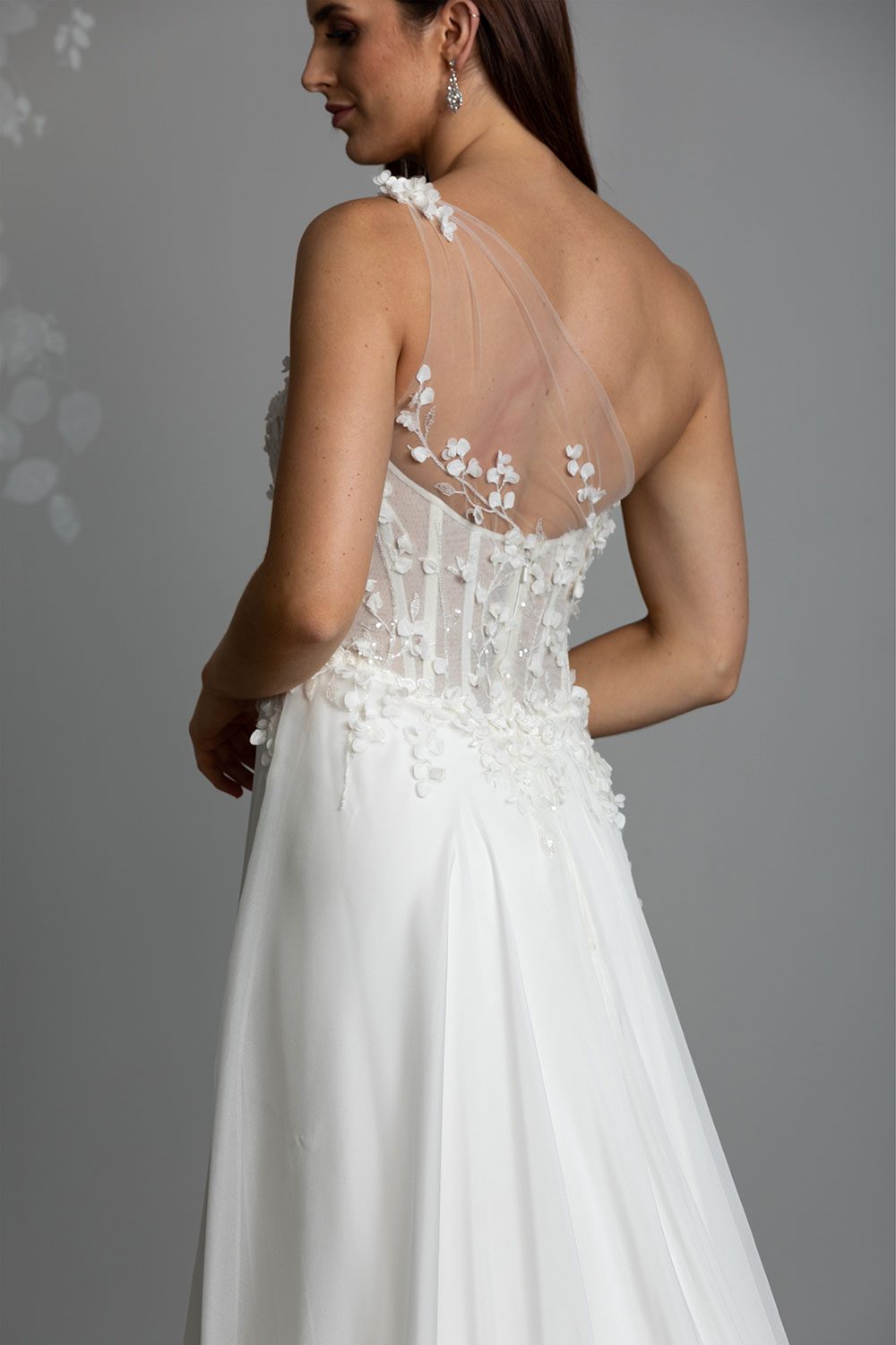 Saskia Wedding Dress by Vinka Design 6