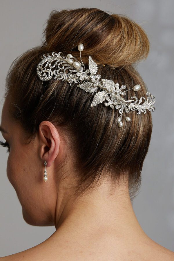 Vinka Design Bridal Accessories - Bridal headpiece - Alessia - custom made headpiece available from Vinka Design Auckland bridal store.